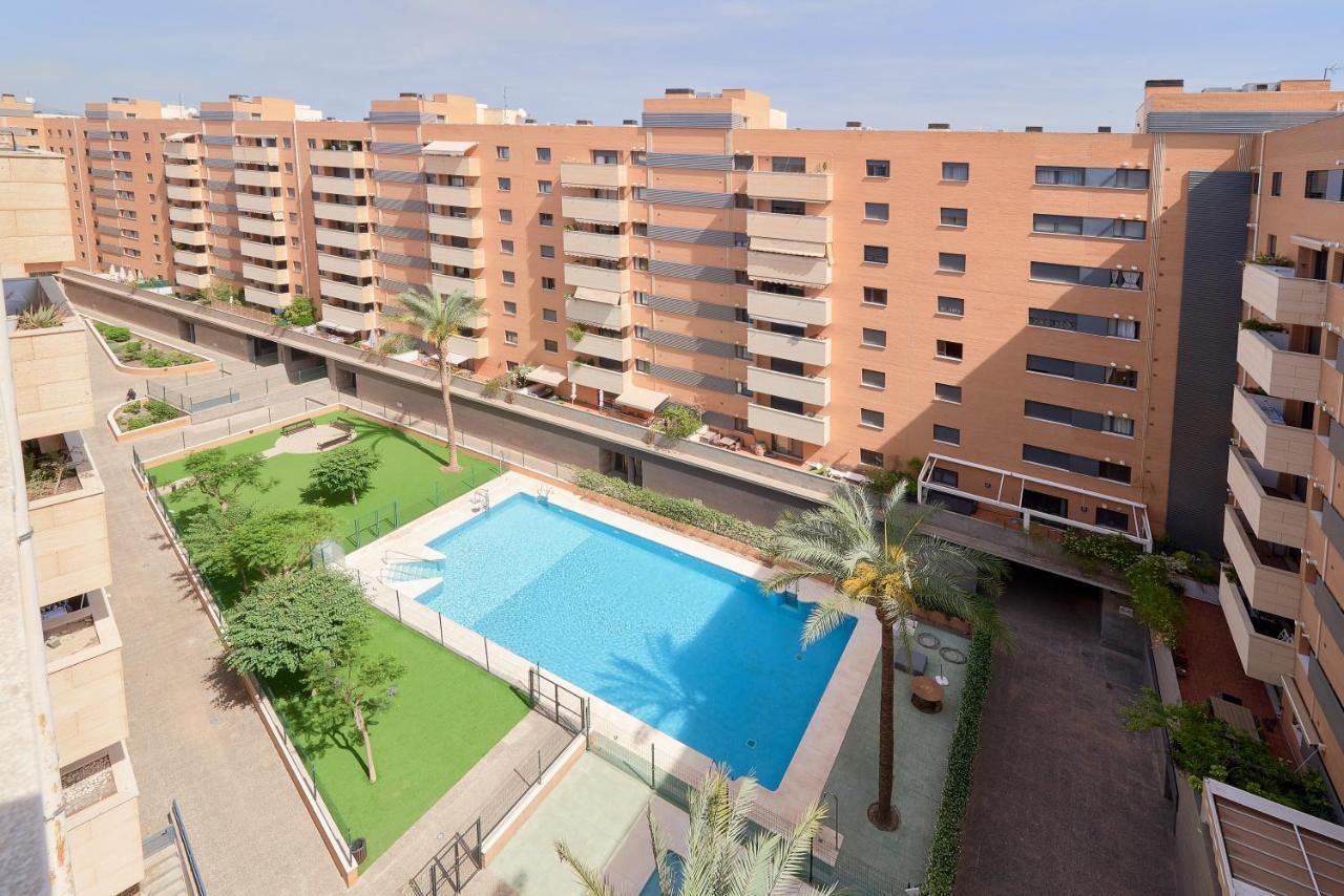 Alterhome Apartamento Con Piscina Maria Zambrano Málaga Exteriör bild